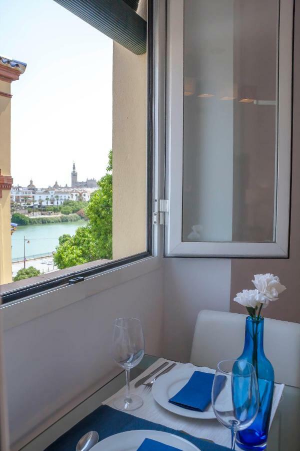 Triana Sky View By Valcambre Apartment Seville Luaran gambar